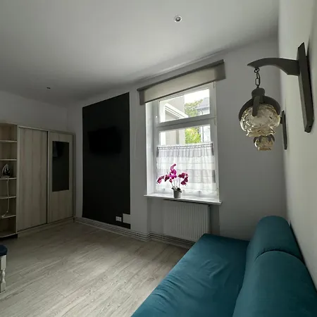 Wikoli 5, 200 M Od Morza *